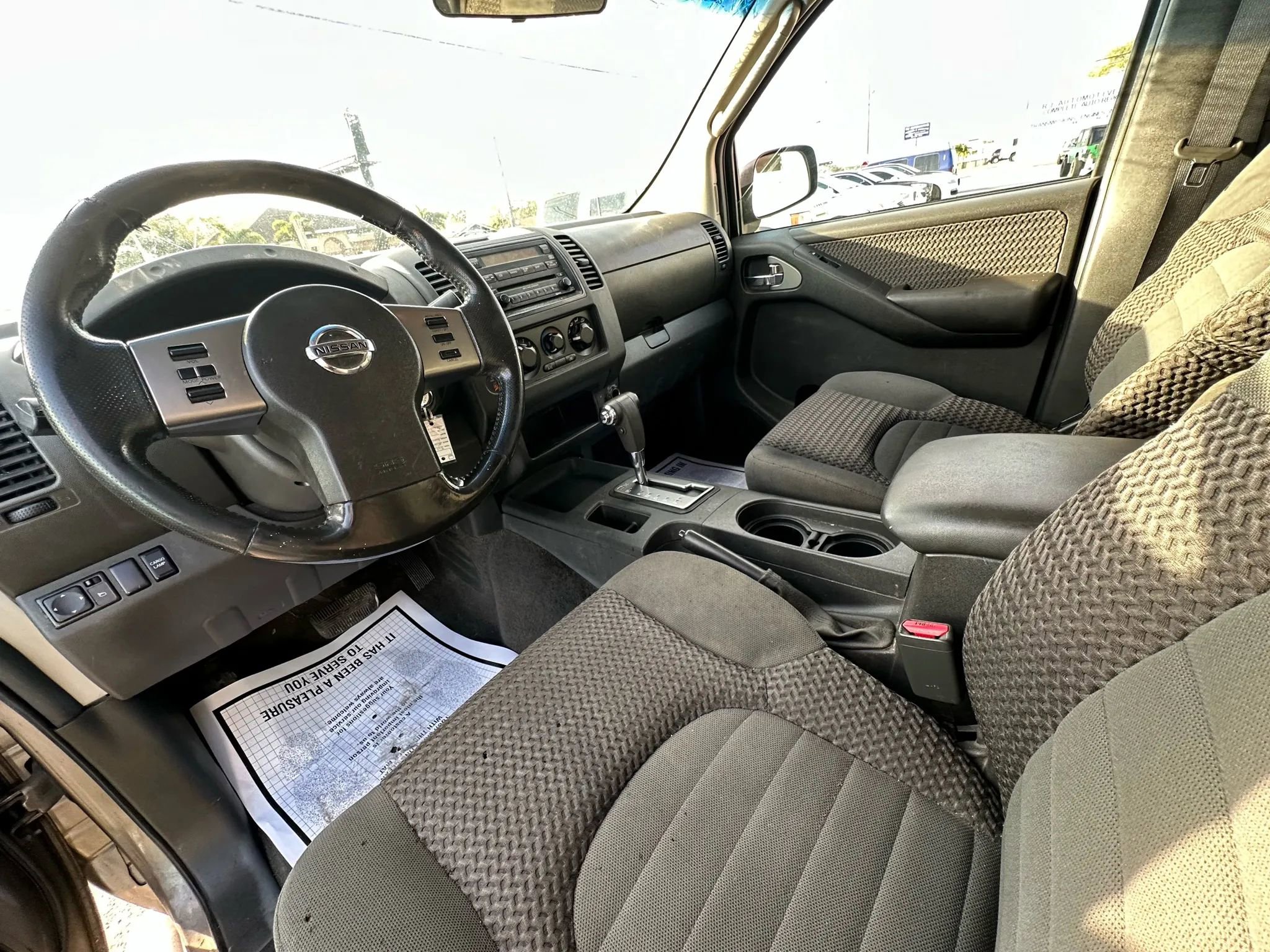 Used 2005 Nissan Frontier LE w/ (H02) Audio Pkg RWD image 13