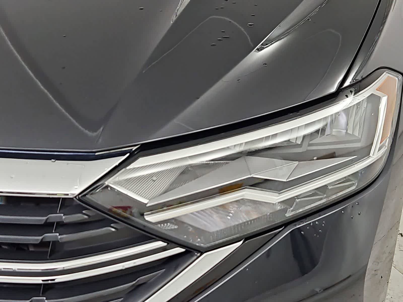 Certified 2023 Volkswagen Jetta SE image 10