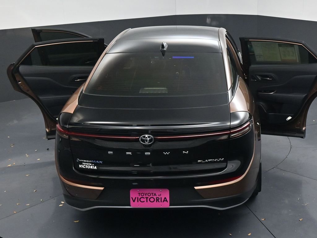 Used 2024 Toyota Crown Platinum image 23
