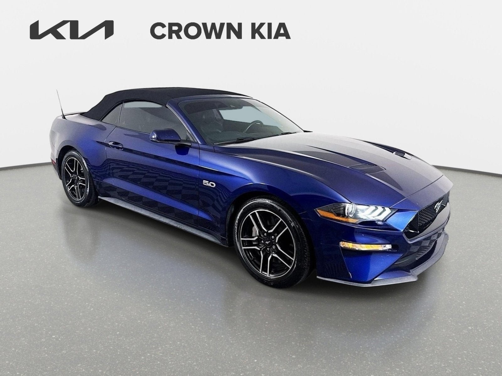 Used 2019 Ford Mustang GT Premium w/ Carbon Sport Interior Package RWD image 4