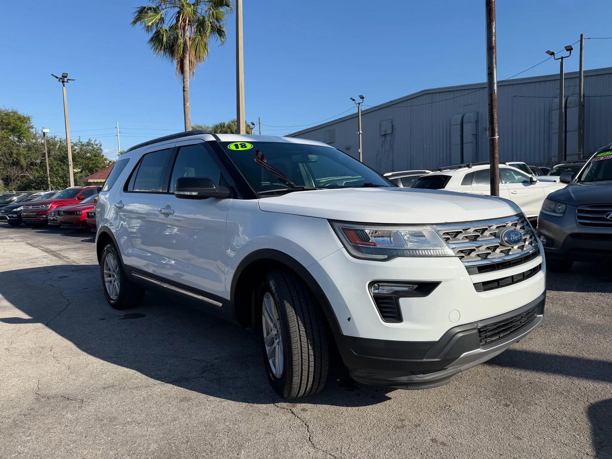 Used 2018 Ford Explorer XLT w/ Equipment Group 201A AWD/4WD image 3