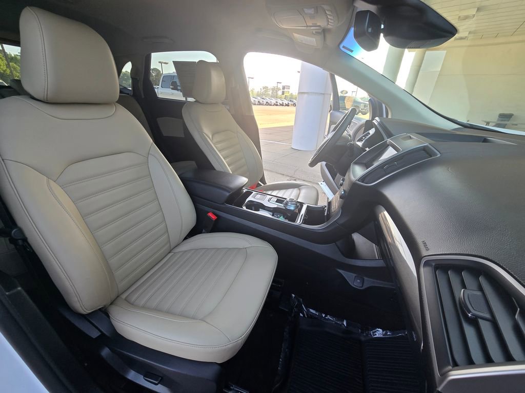 Used 2020 Ford Edge SEL AWD/4WD image 15