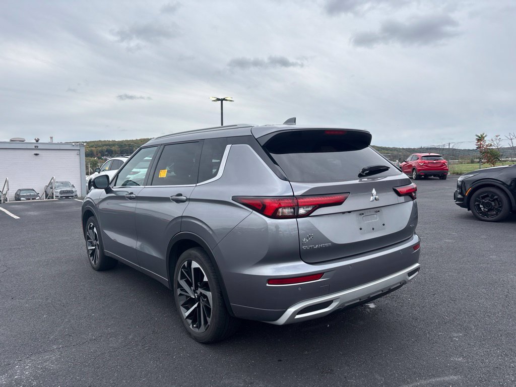 Used 2022 Mitsubishi Outlander SEL AWD/4WD image 5
