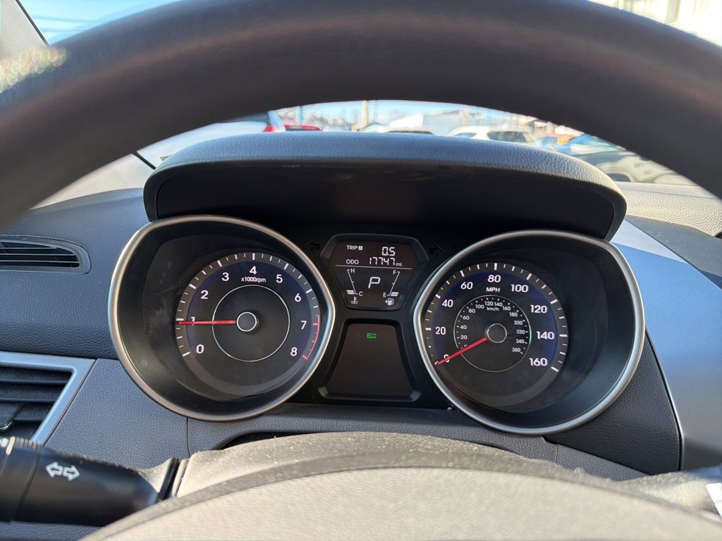 Used 2013 Hyundai Elantra GLS image 29