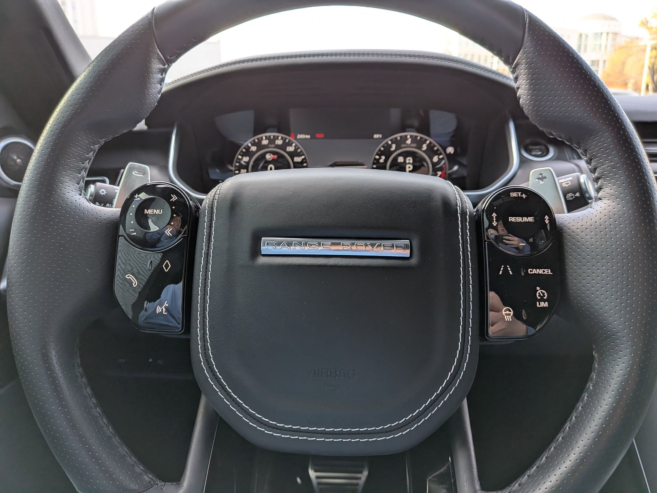 Used 2021 Land Rover Range Rover Sport SVR image 15