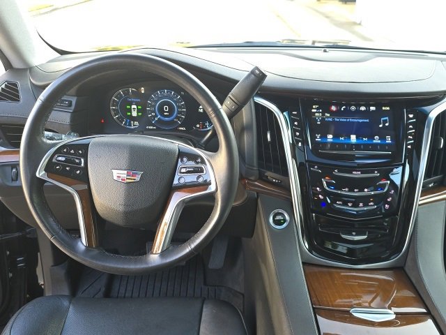 Used 2019 Cadillac Escalade ESV Luxury w/ Escalade Sport Edition image 21