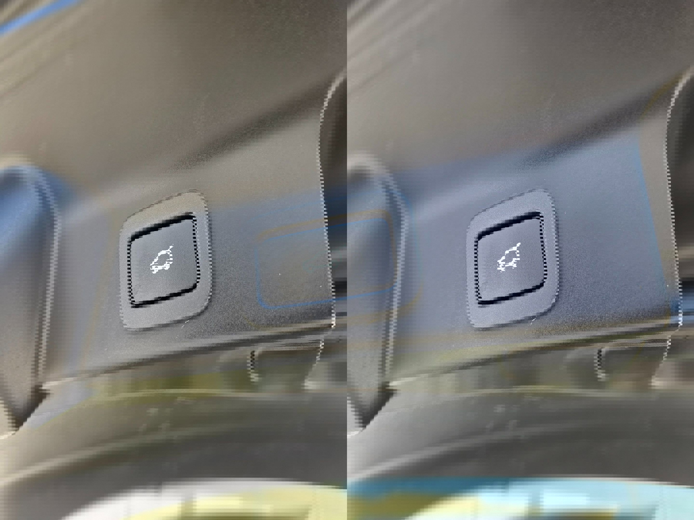 Used 2017 Jaguar F-PACE R-Sport AWD/4WD image 17