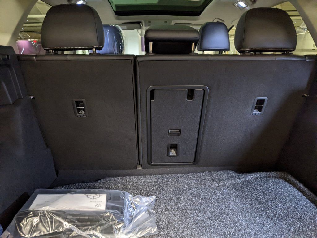 New 2026 Volkswagen Taos SE image 28