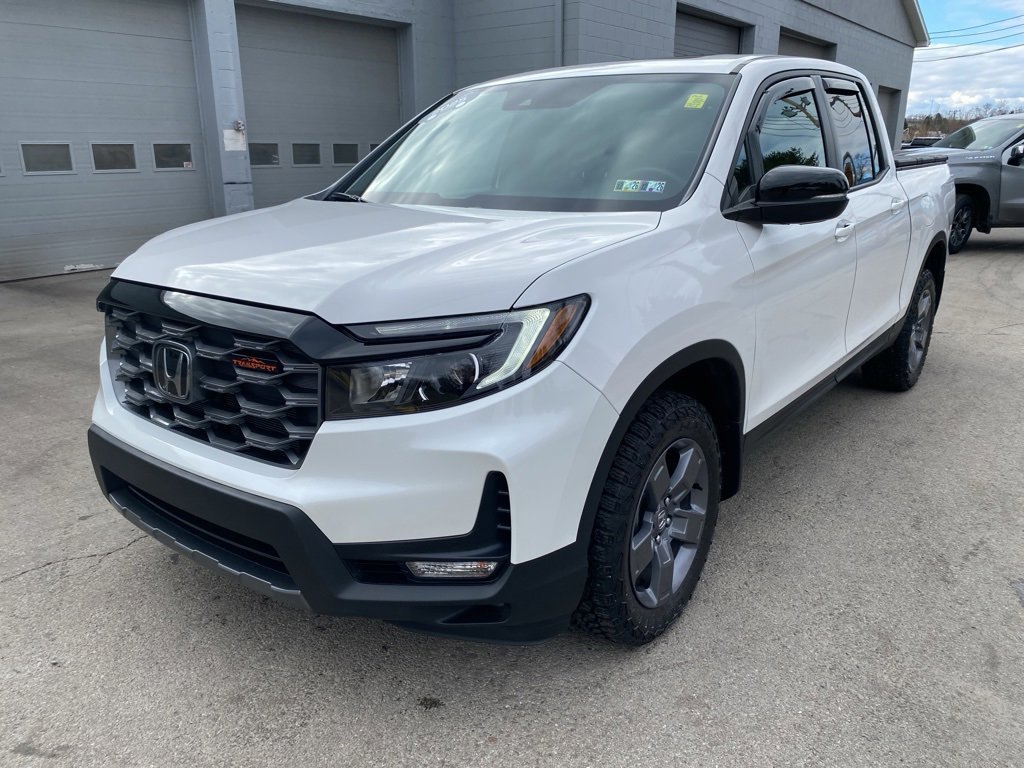 Used 2025 Honda Ridgeline TrailSport image 7