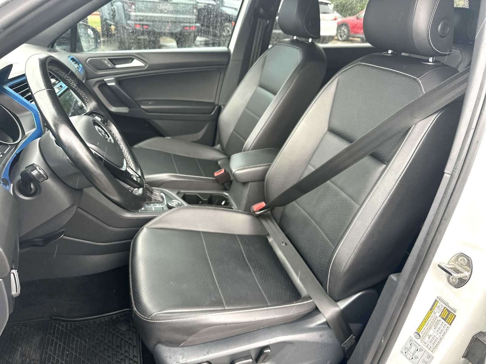 Used 2021 Volkswagen Tiguan SE R-Line w/ 3rd Row Seat Package AWD/4WD image 17