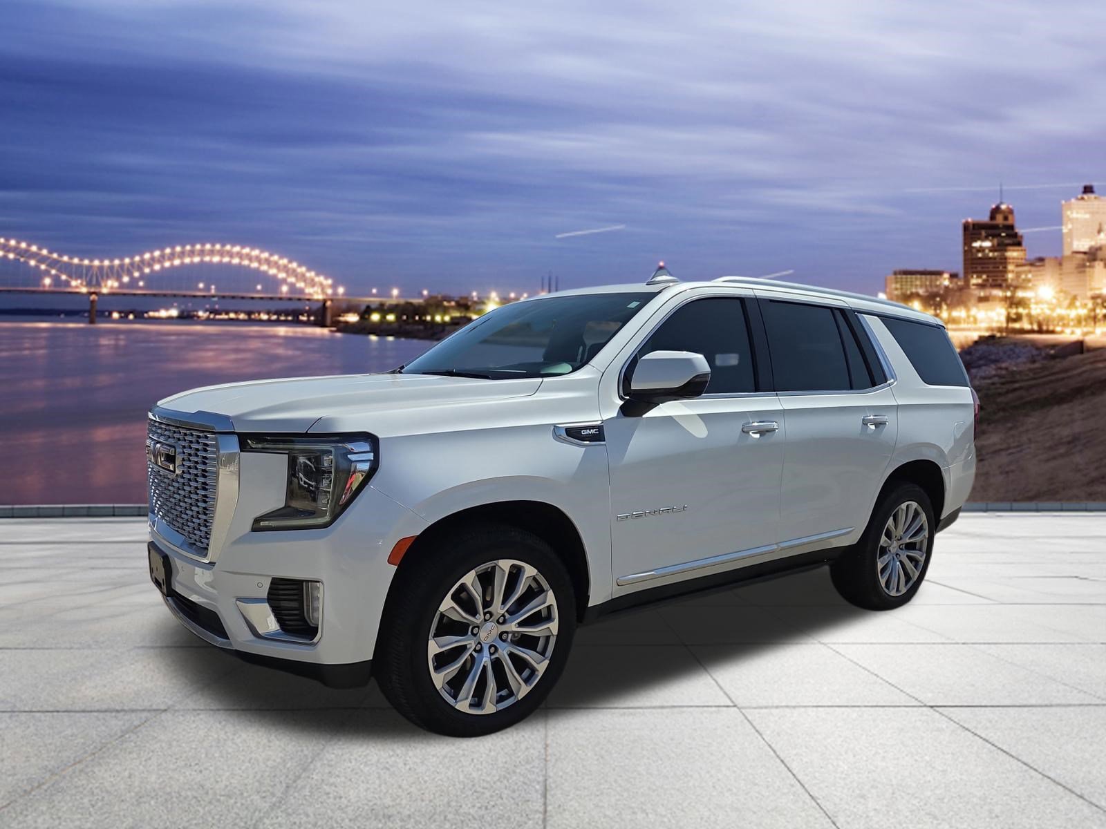 Used 2022 GMC Yukon Denali image 1