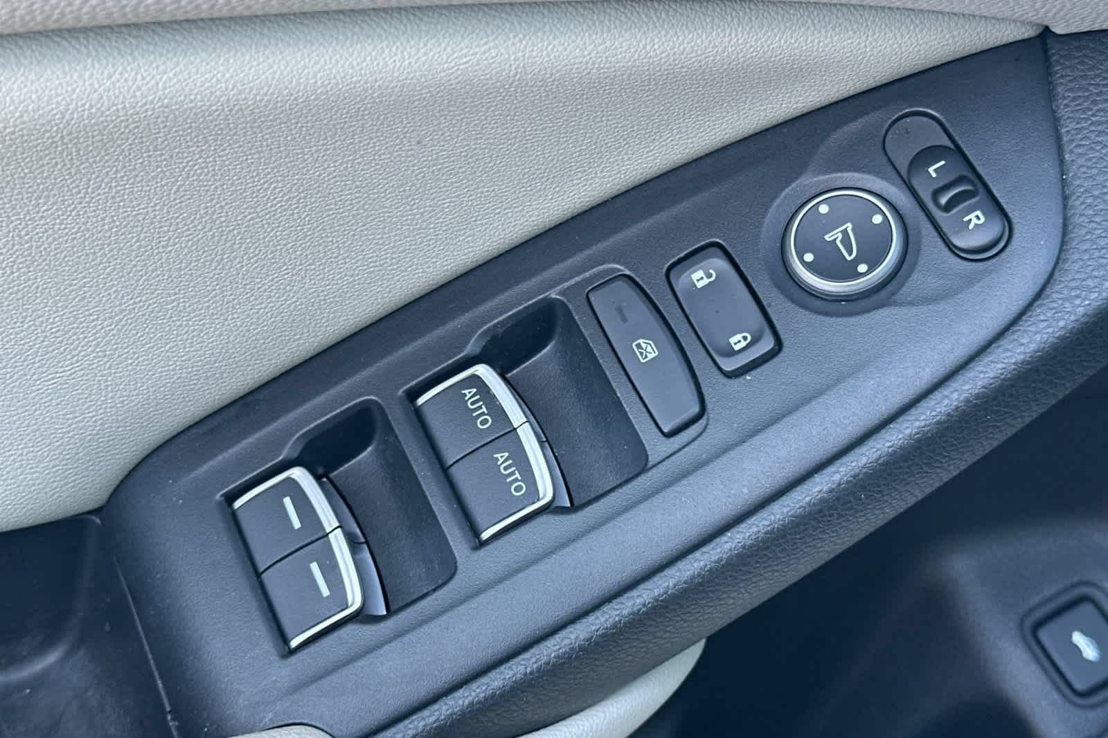 Used 2019 Honda Accord LX image 14