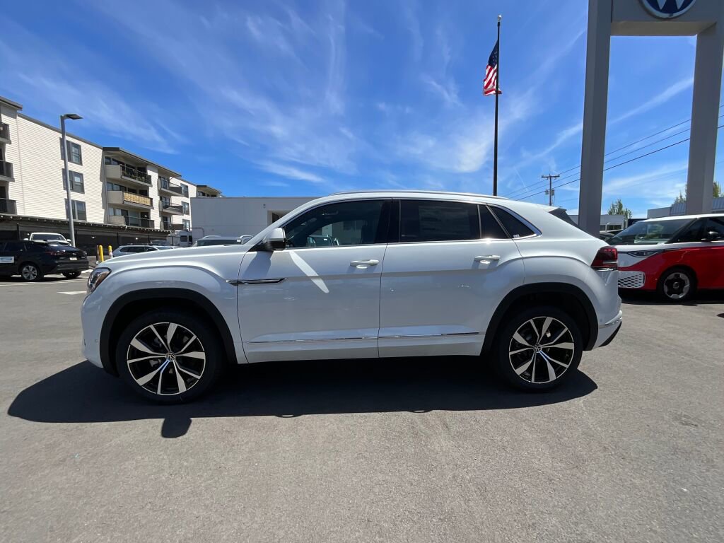 New 2025 Volkswagen Atlas Cross Sport SEL Premium R-Line image 5