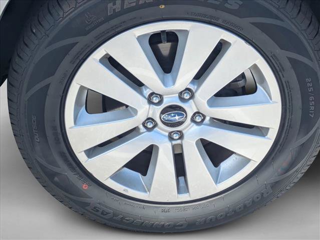 Used 2019 Subaru Outback 2.5i Premium AWD/4WD image 16