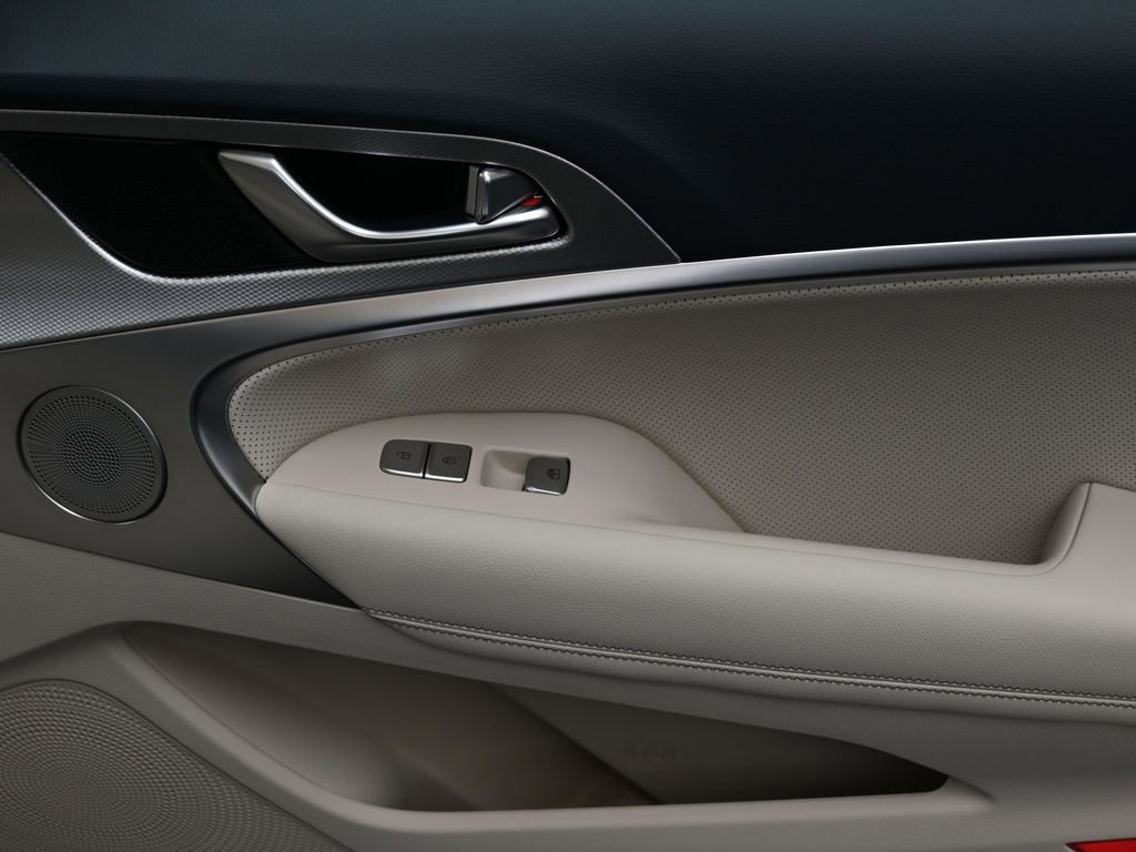 New 2026 Genesis G70 2.5T Prestige image 11