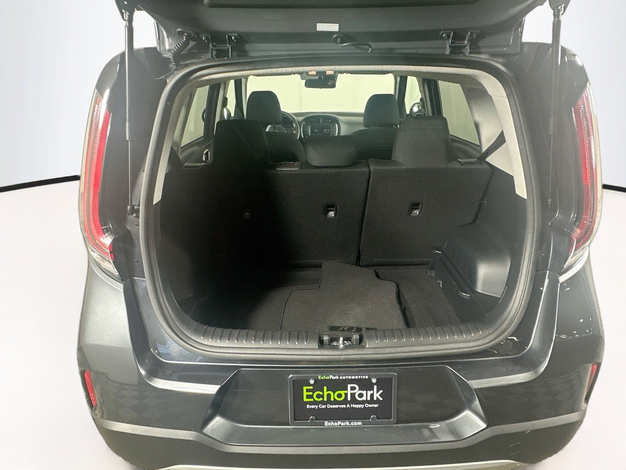 Used 2025 Kia Soul LX w/ LX Technology Package FWD image 27