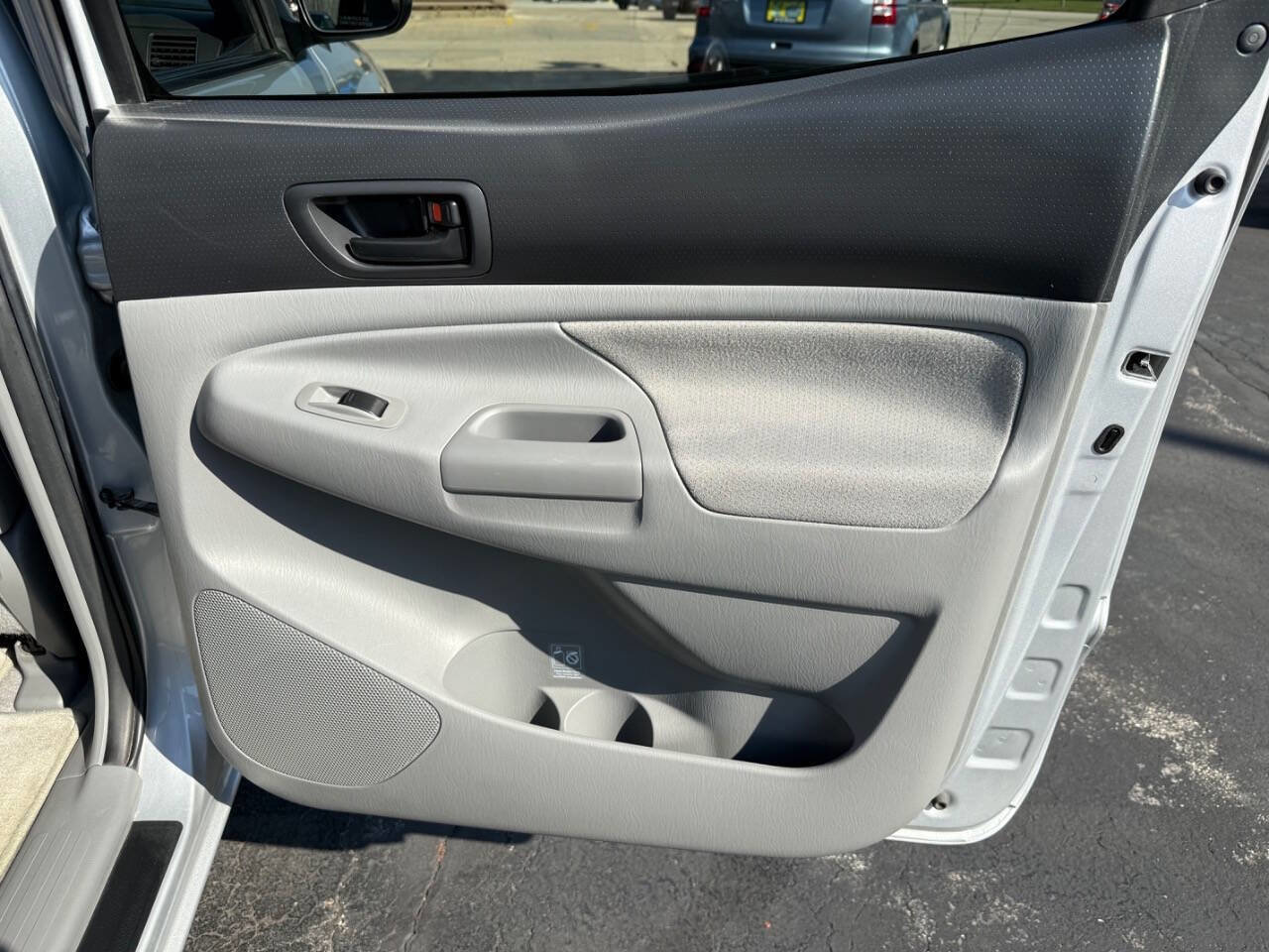 Used 2011 Toyota Tacoma 4x4 Double Cab w/ SR5 Pkg #2 image 82