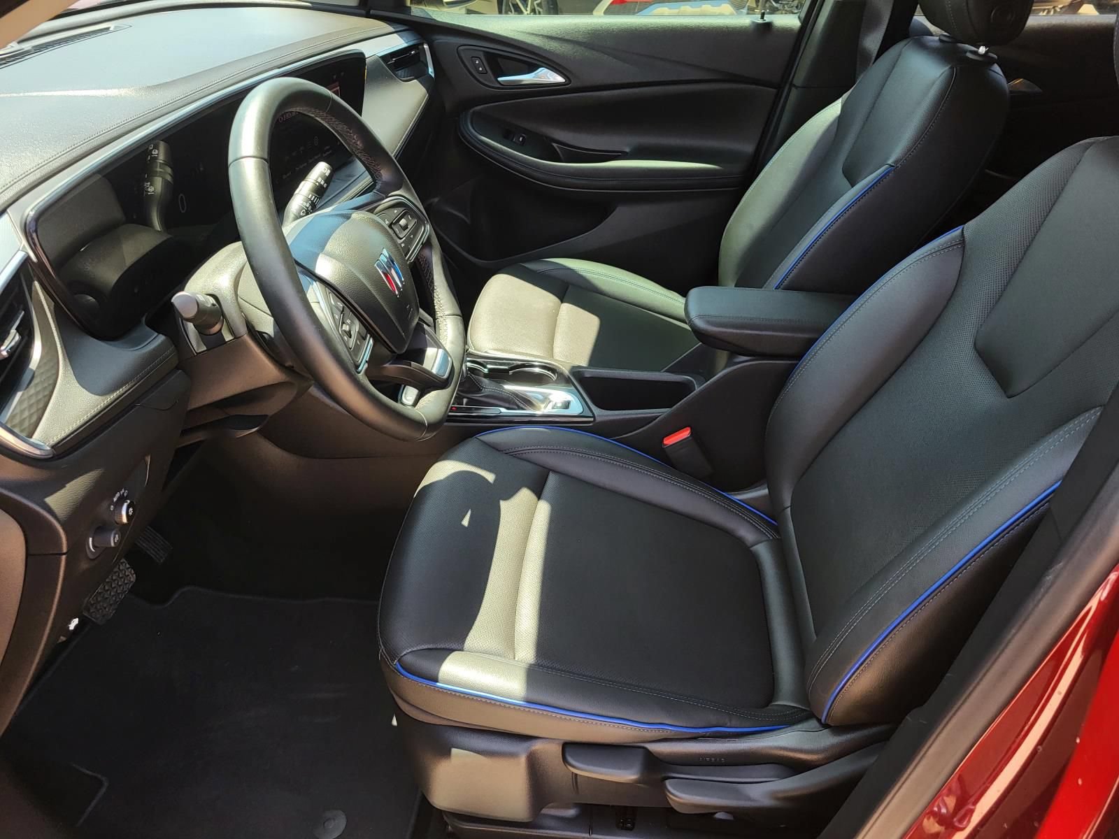 Used 2025 Buick Encore GX Sport Touring w/ Advanced Technology Package FWD image 23
