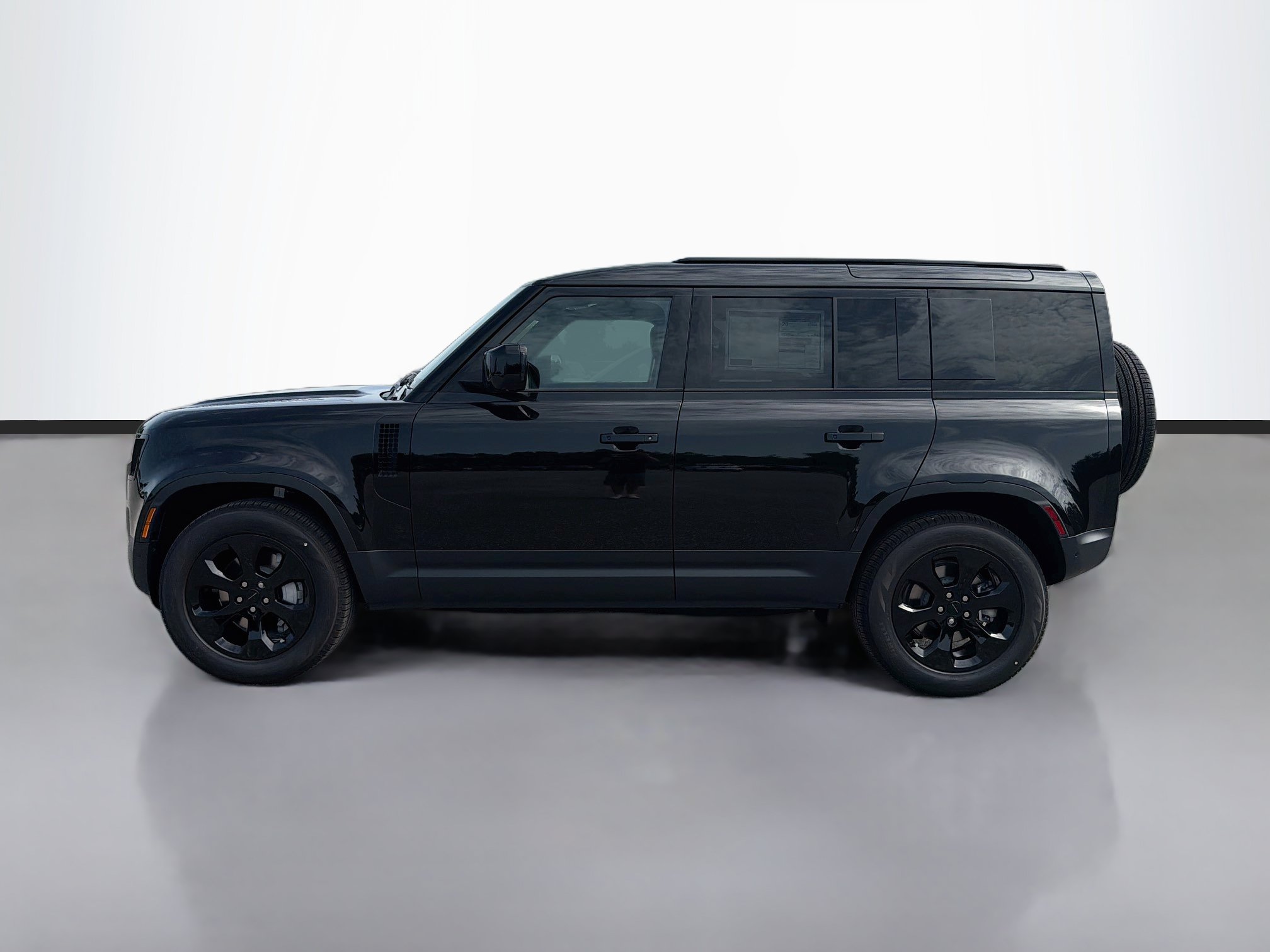 New 2026 Land Rover Defender 110 S AWD/4WD image 2