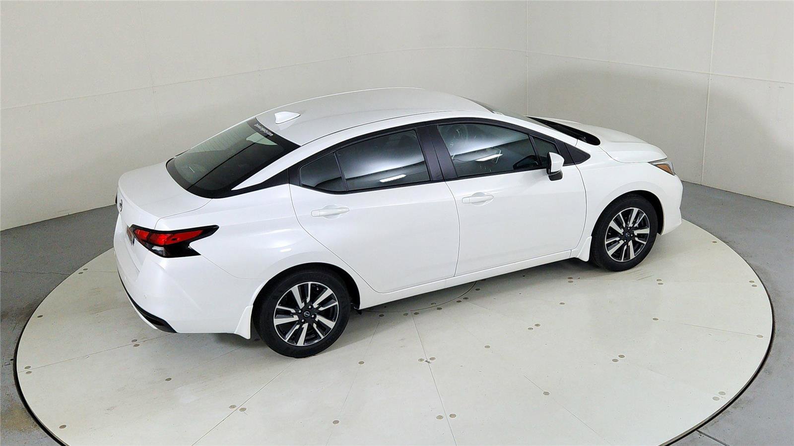 New 2025 Nissan Versa SV w/ Trunk Package image 40