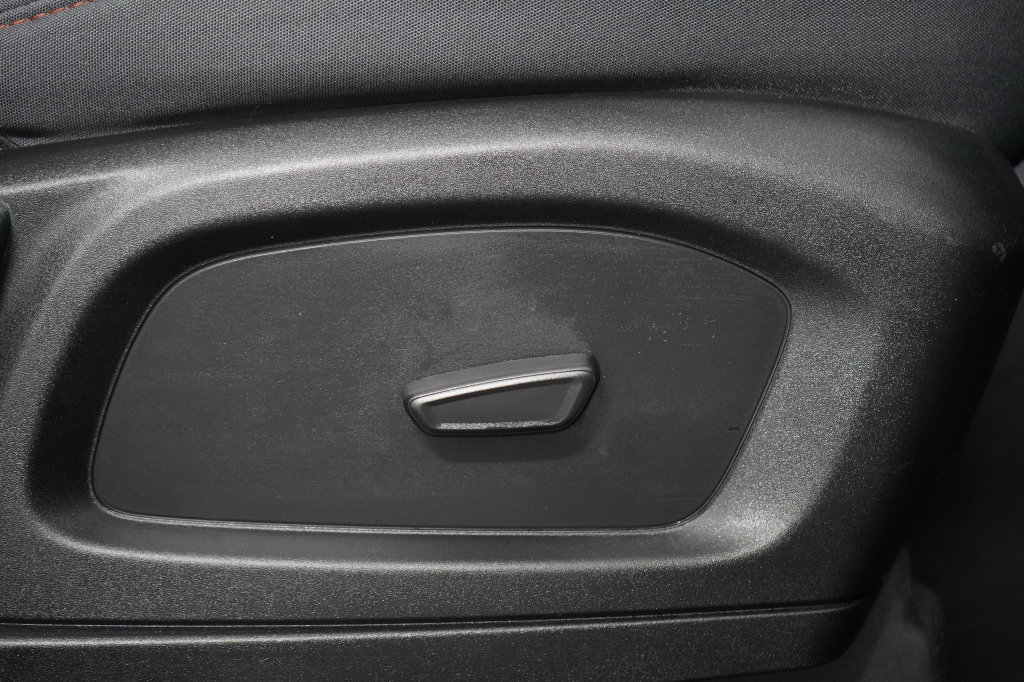 Certified 2025 Ford Explorer Active RWD image 26