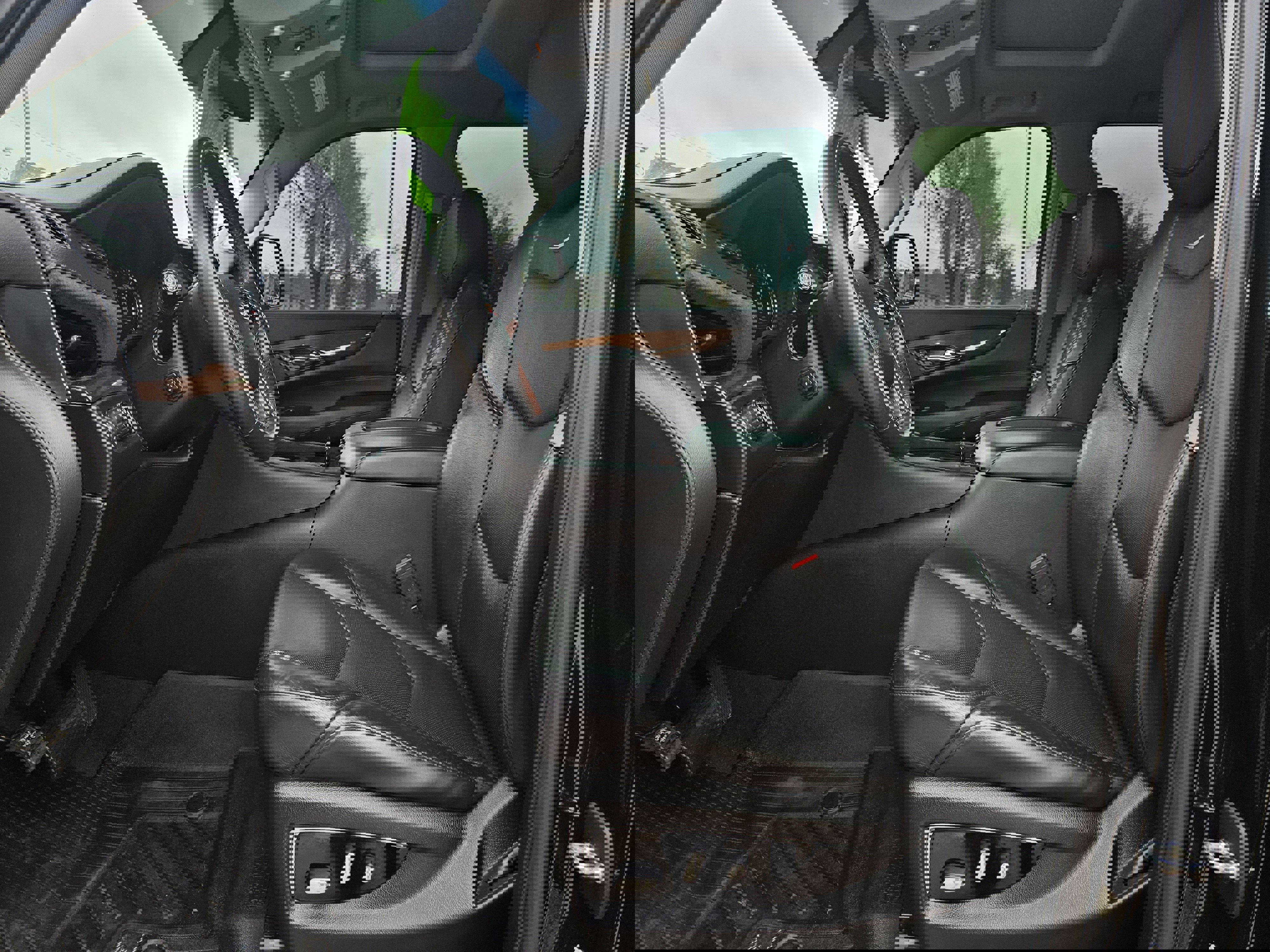 Used 2020 Cadillac Escalade Luxury image 11