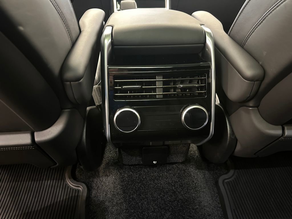 Used 2025 Land Rover Range Rover Autobiography image 18