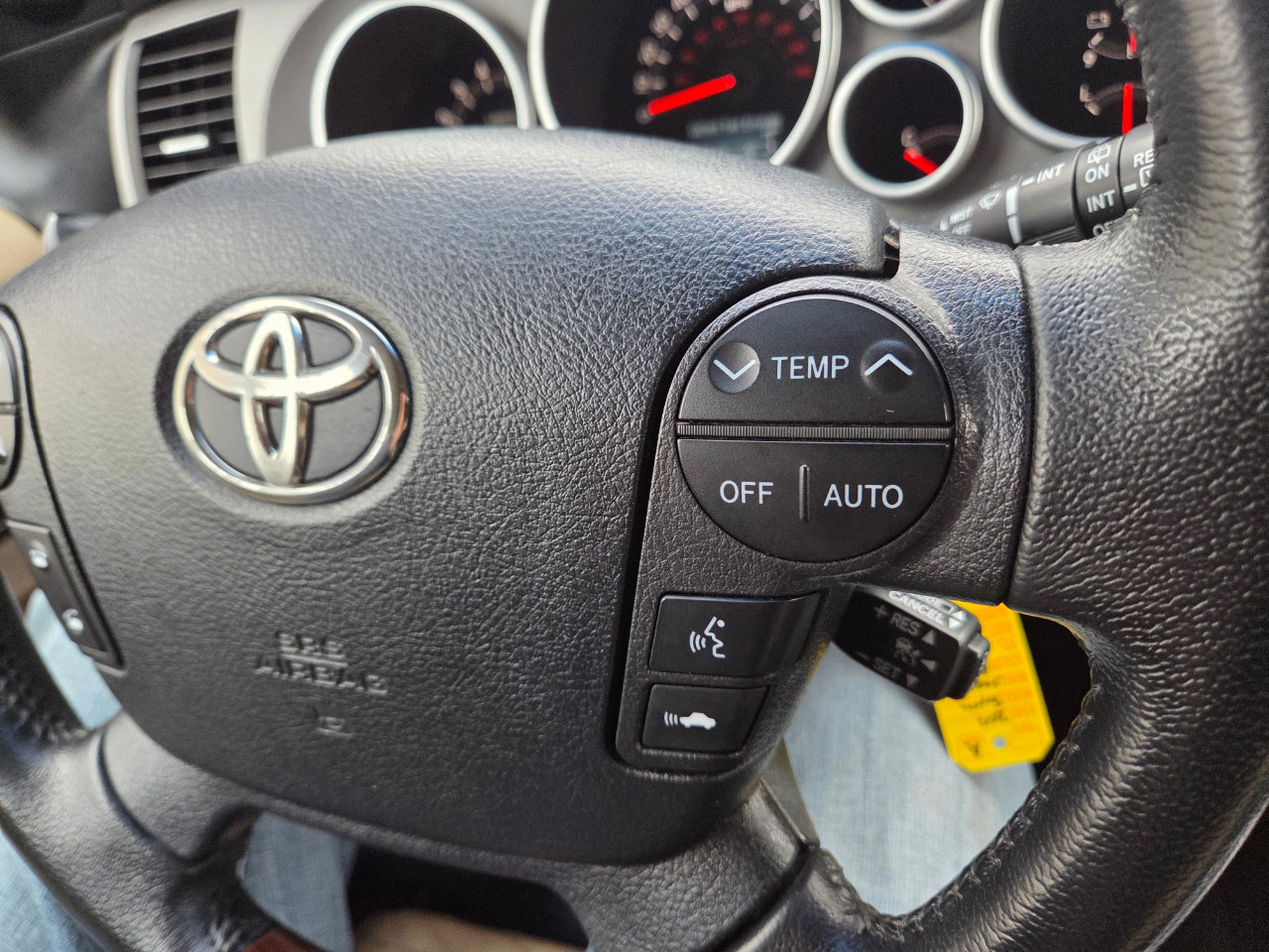Used 2012 Toyota Sequoia Platinum image 15