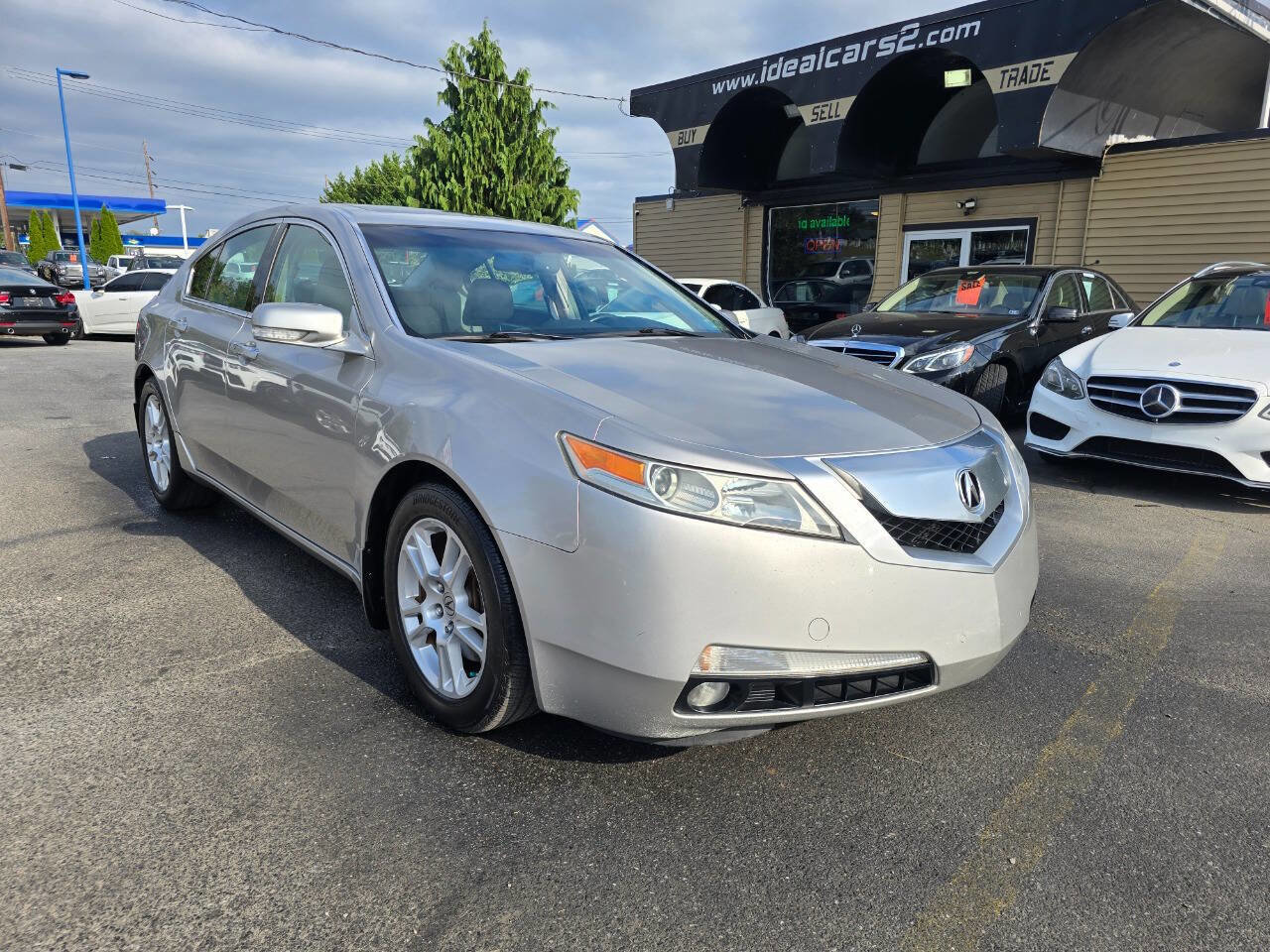 Used 2009 Acura TL w/ Technology Package FWD image 1