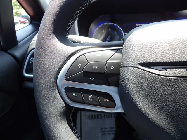 New 2027 Chrysler Pacifica Select FWD image 20