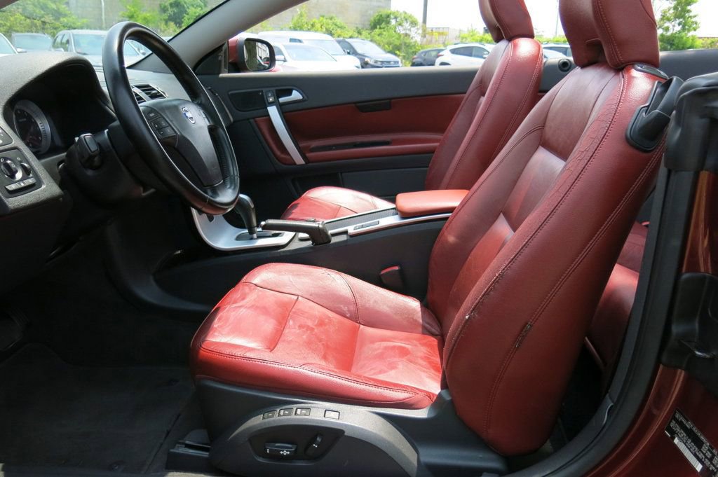 Used 2011 Volvo C70 T5 image 12