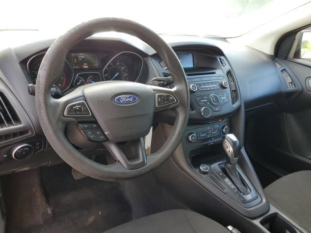 Used 2016 Ford Focus SE FWD image 12