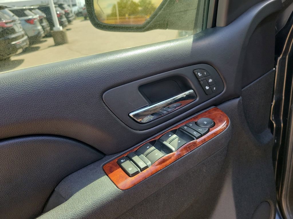 Used 2011 Chevrolet Tahoe LT w/ Luxury Package image 20