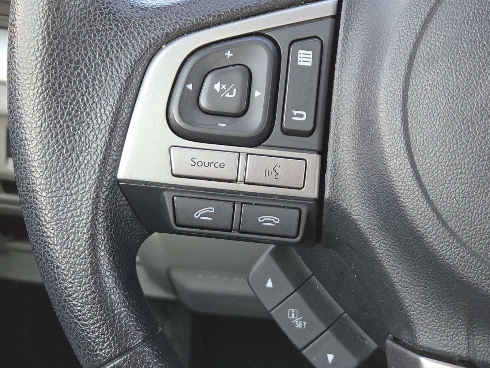 Used 2018 Subaru Forester 2.5i Premium image 33