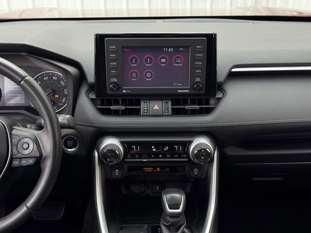 Used 2021 Toyota RAV4 XLE Premium image 43