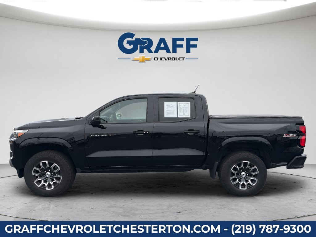 Used 2023 Chevrolet Colorado Z71 w/ Z71 Convenience Package 2 AWD/4WD image 3
