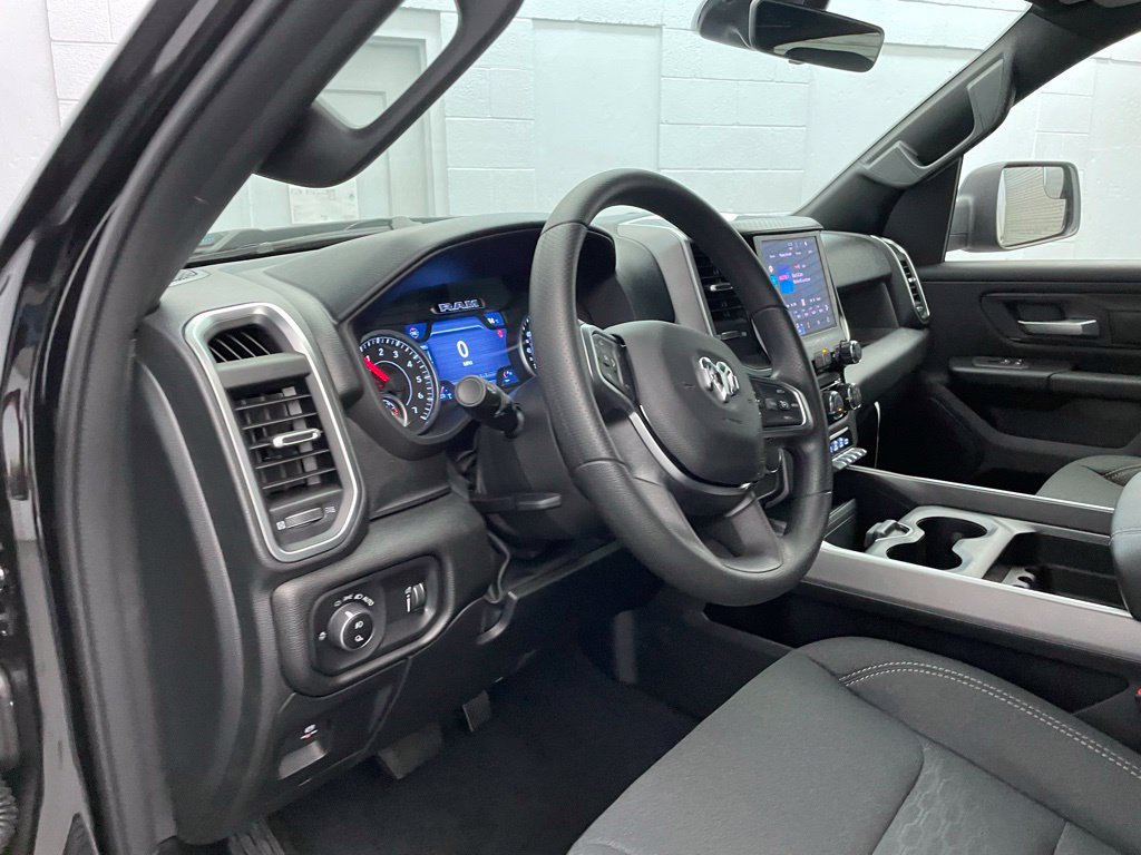 New 2026 RAM 1500 Express AWD/4WD image 15
