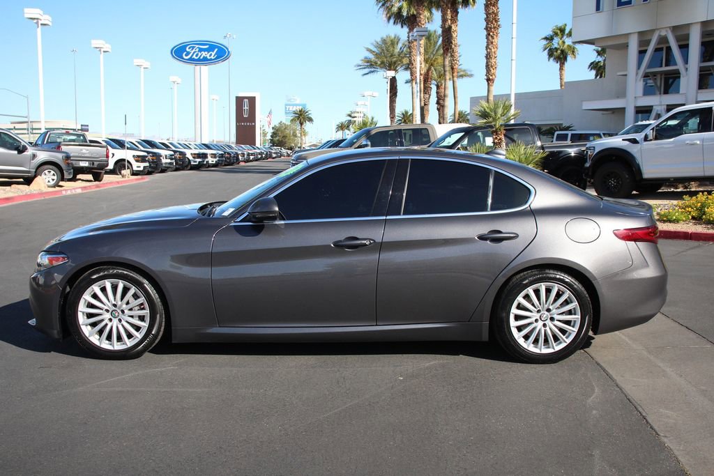 Used 2021 Alfa Romeo Giulia Sprint RWD image 4