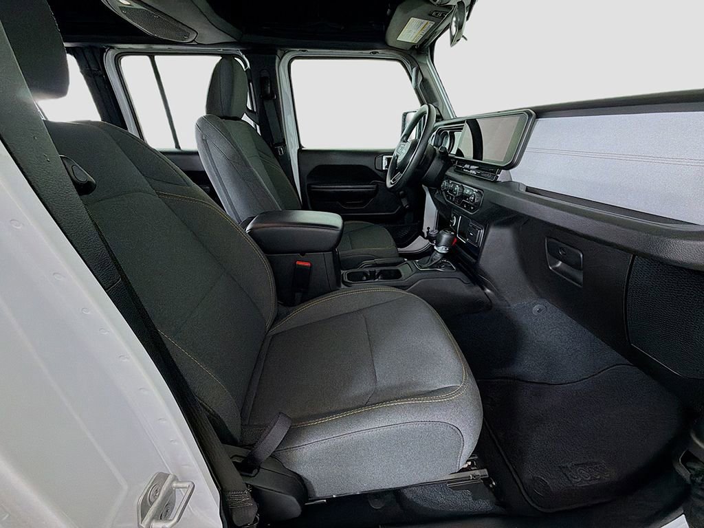 Used 2024 Jeep Wrangler Sport image 19