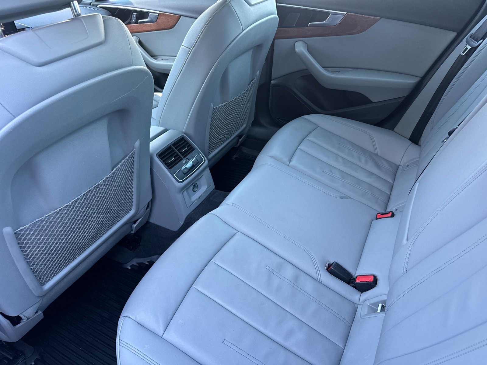 Used 2022 Audi A4 2.0T Premium w/ Convenience Package image 12