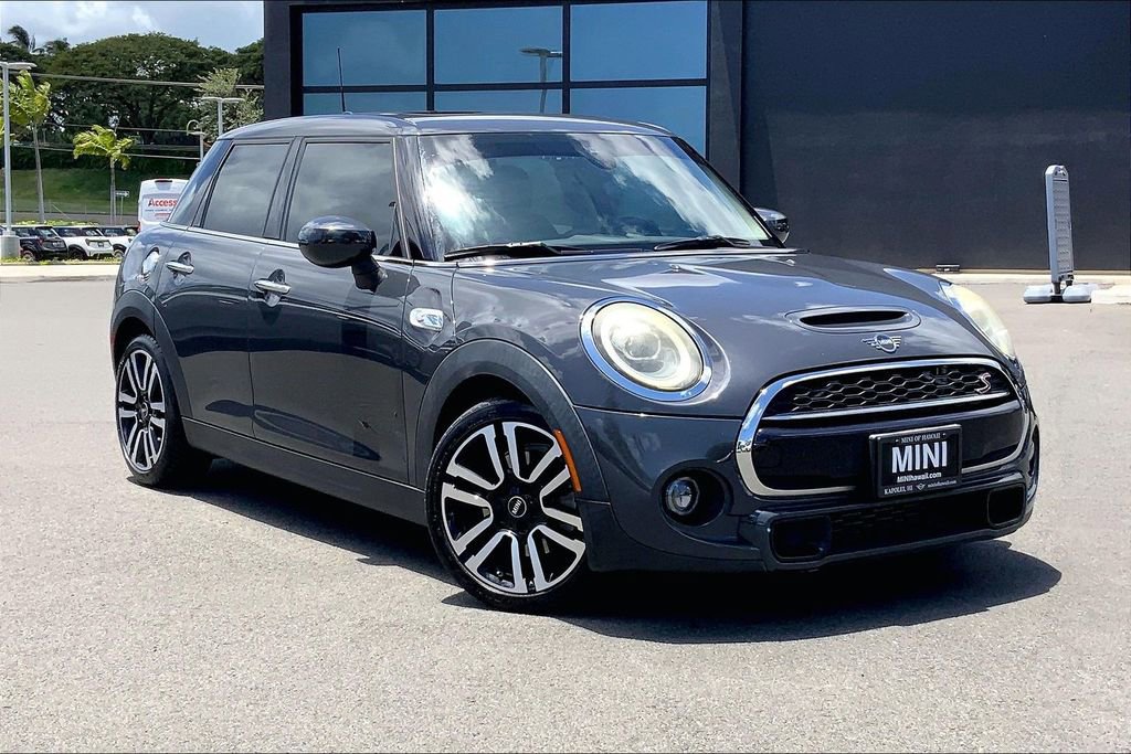 Used 2020 MINI Cooper S FWD image 1