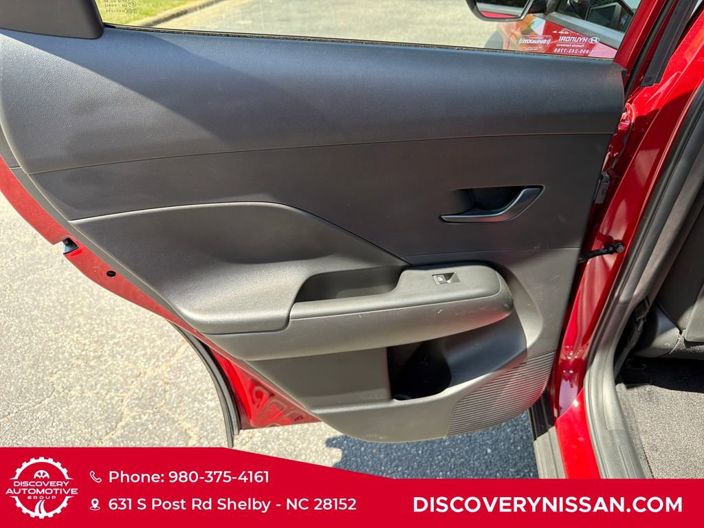 Used 2024 Hyundai Kona SEL FWD image 28