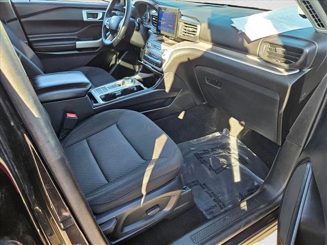 Used 2023 Ford Explorer XLT RWD image 19