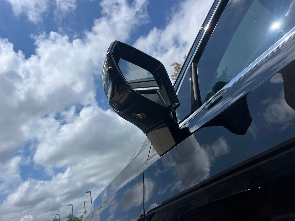 Used 2024 Cadillac Escalade Premium Luxury AWD/4WD image 43