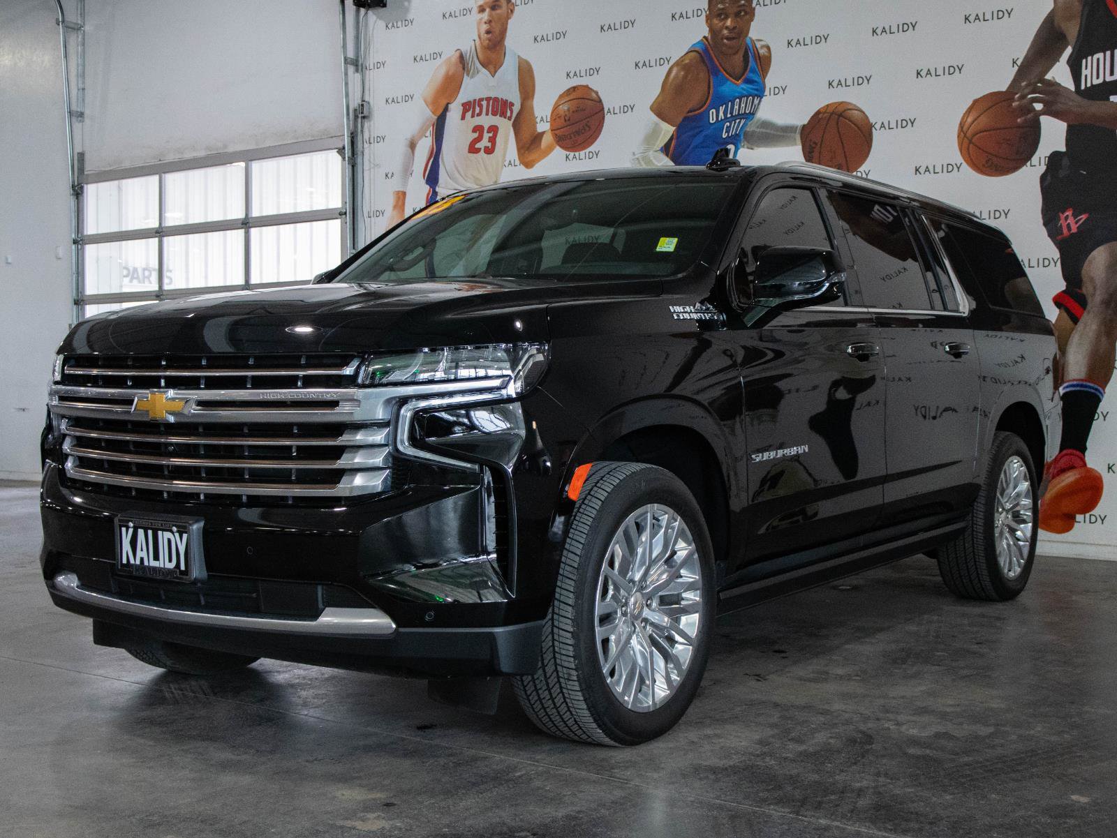 Used 2023 Chevrolet Suburban High Country AWD/4WD image 22