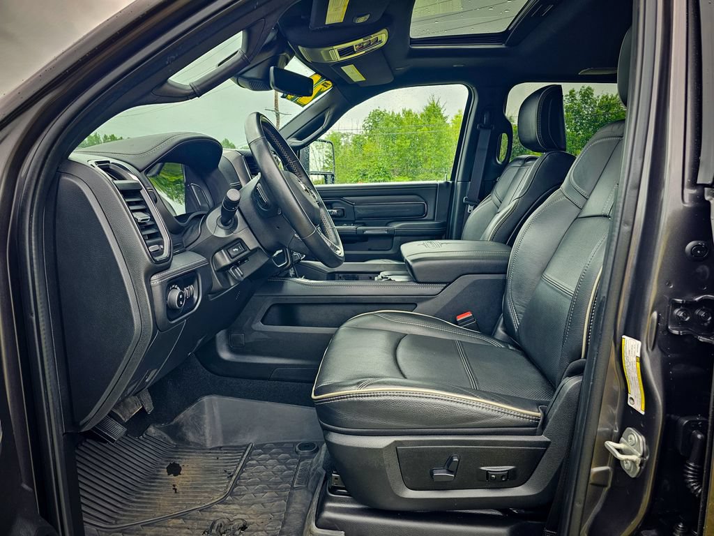 Used 2024 RAM 3500 Limited AWD/4WD image 15