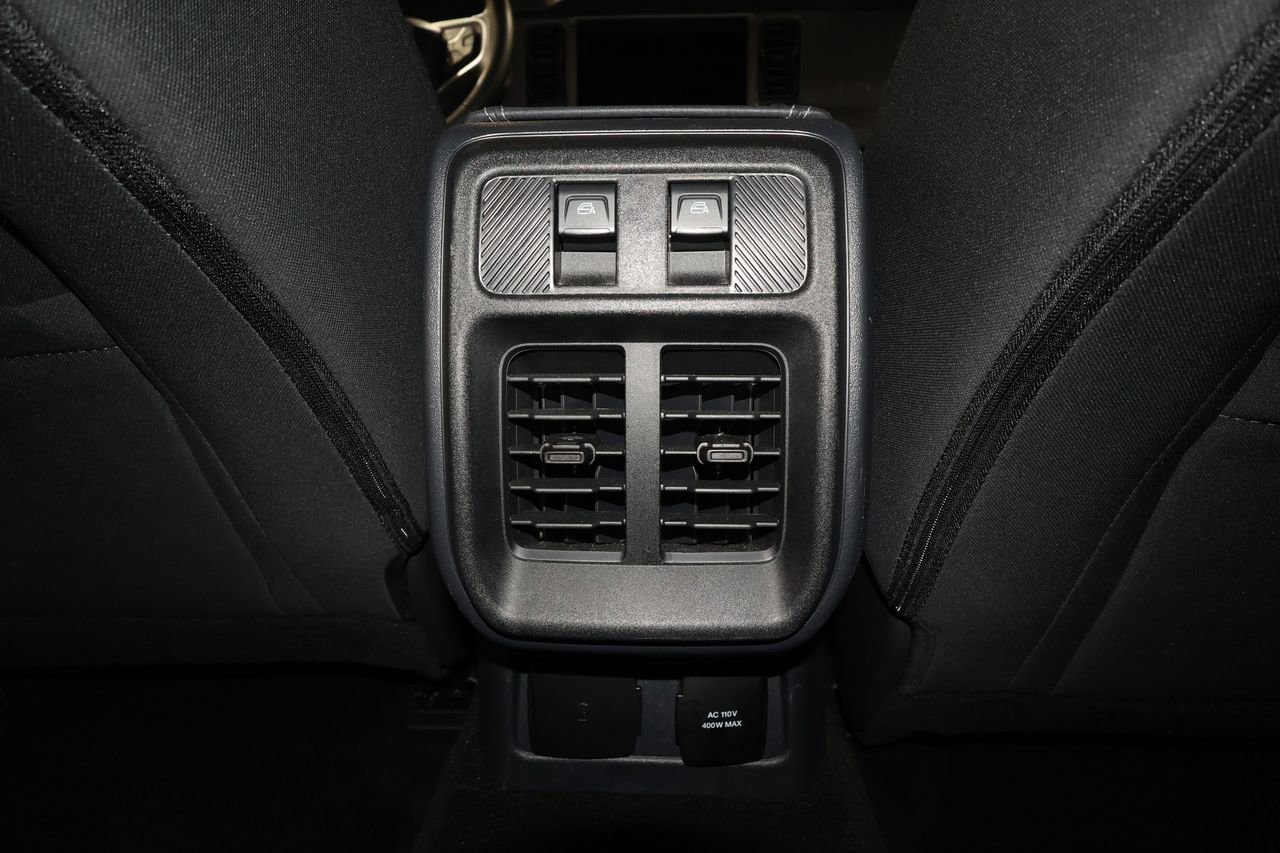 Used 2025 Ford Bronco Big Bend image 30