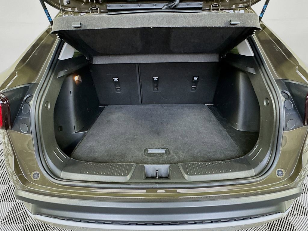 Used 2024 Chevrolet Trax LT image 24