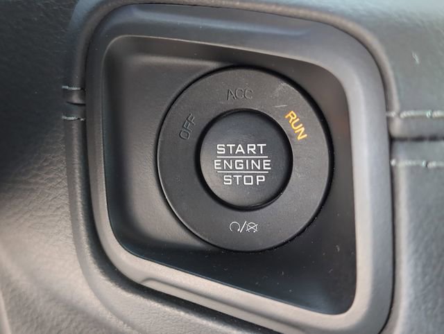 Used 2024 Jeep Wrangler Unlimited Rubicon w/ XTREMEE 35" Tire Package image 25