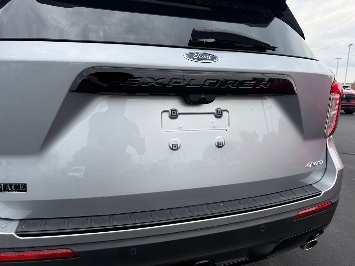 Used 2024 Ford Explorer ST-Line w/ Class IV Trailer Tow Package AWD/4WD image 7